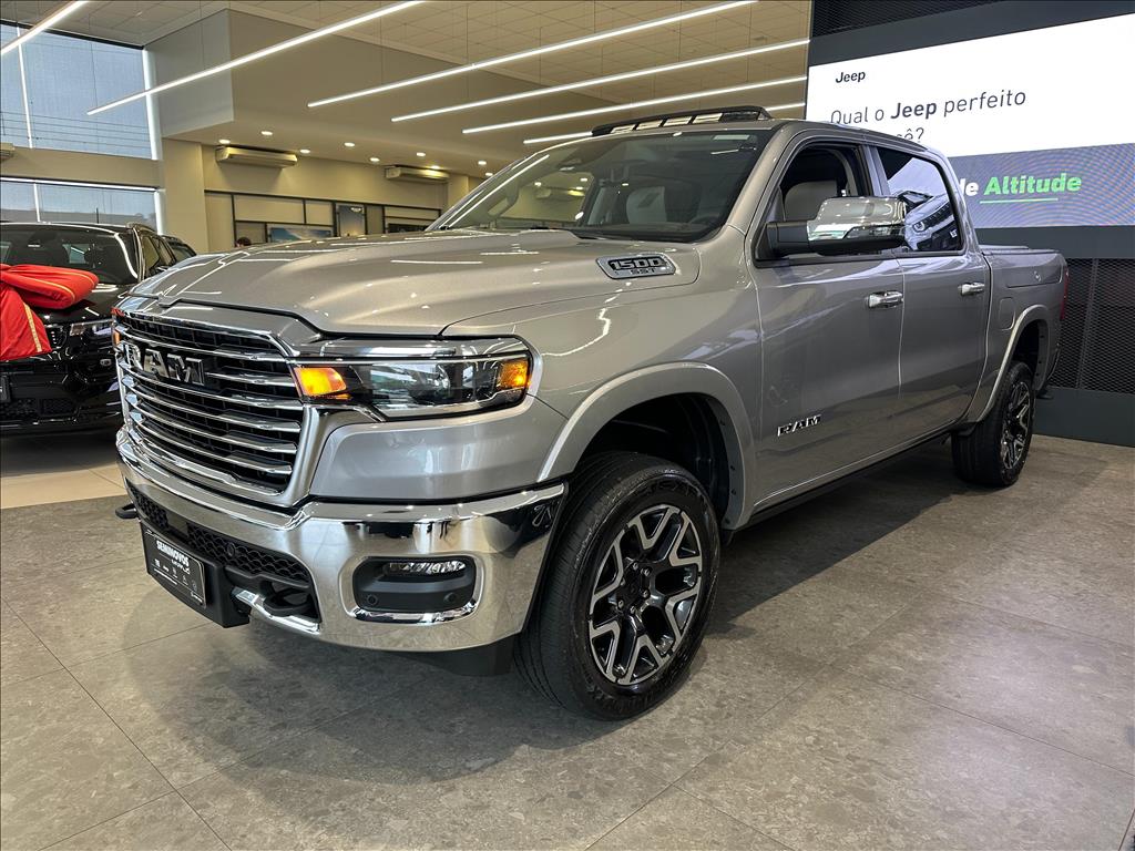 1500 3.0 HURRICANE 6 BITURBO GASOLINA LARAMIE CD 4X4 AUTOMÁTICO3