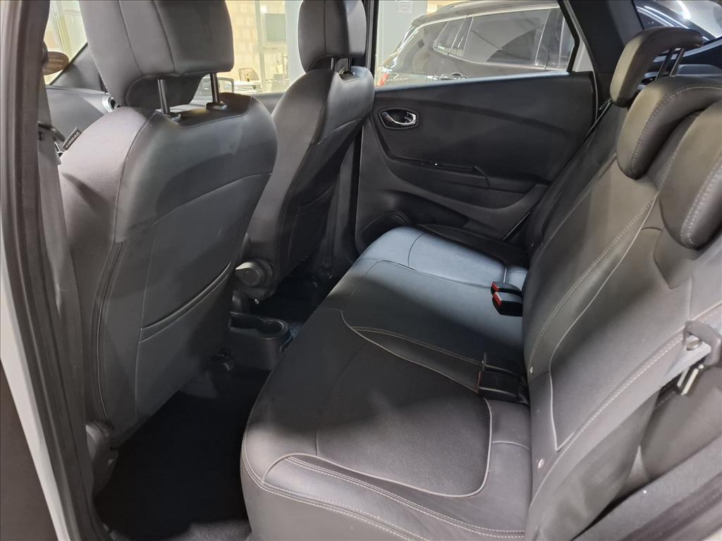 CAPTUR 1.6 16V SCE FLEX BOSE X-TRONIC CAPTUR 1.6 16V SCE FLEX BOSE X-TRONIC