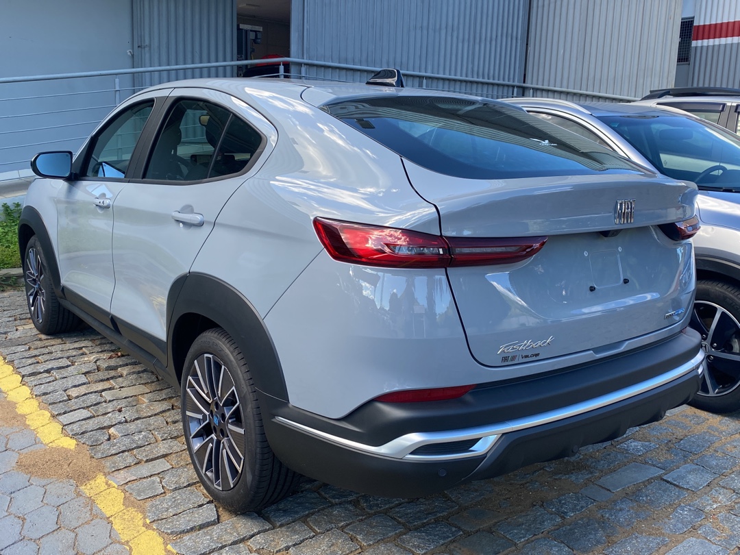 FASTBACK 1.0 TURBO 200 HYBRID AUDACE CVT9