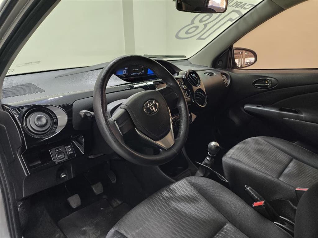 ETIOS 1.3 X 16V FLEX 4P MANUAL6