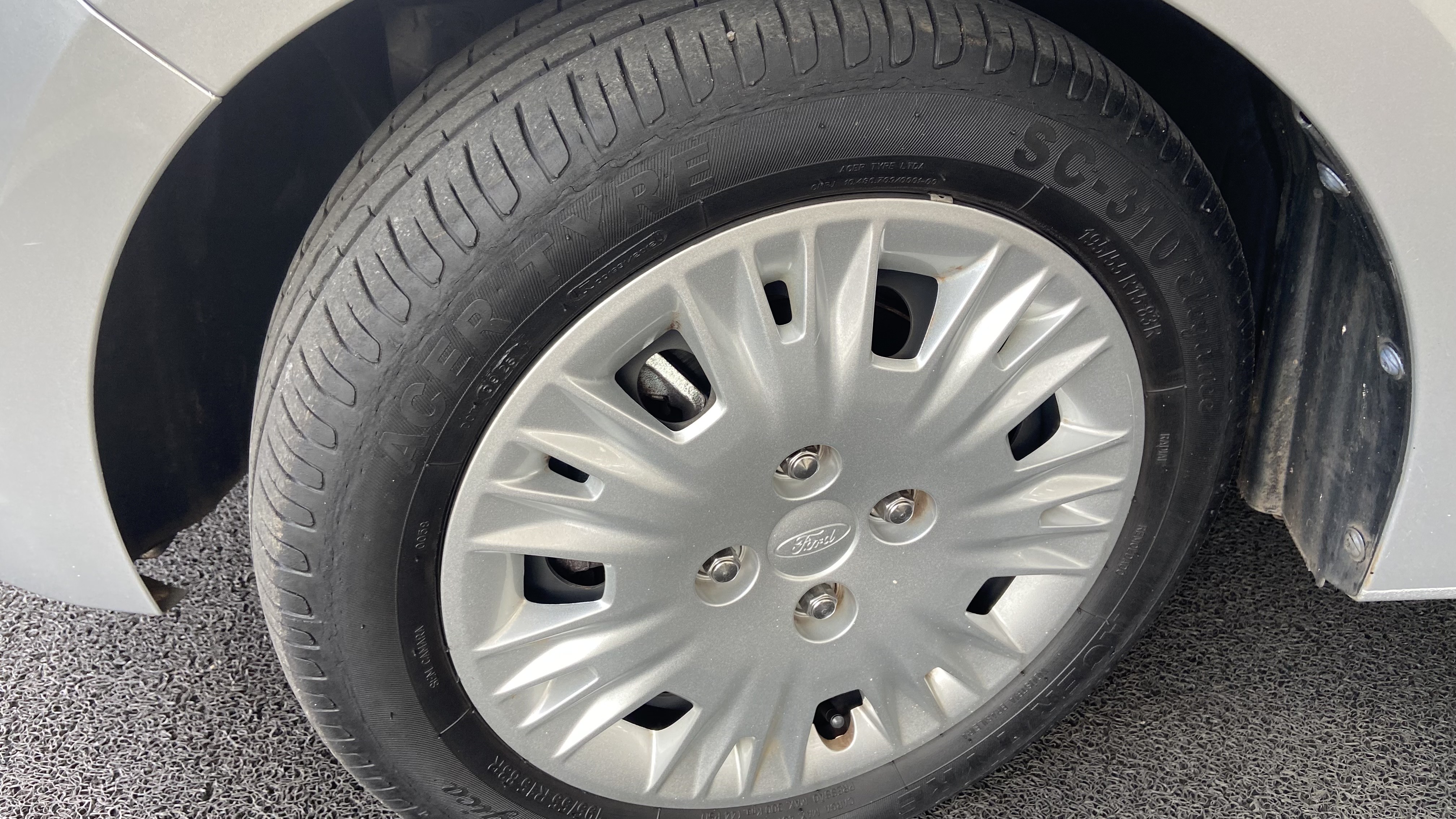 Ford-KA-1.5 TI-VCT FLEX SE PLUS AUTOMÁTICO