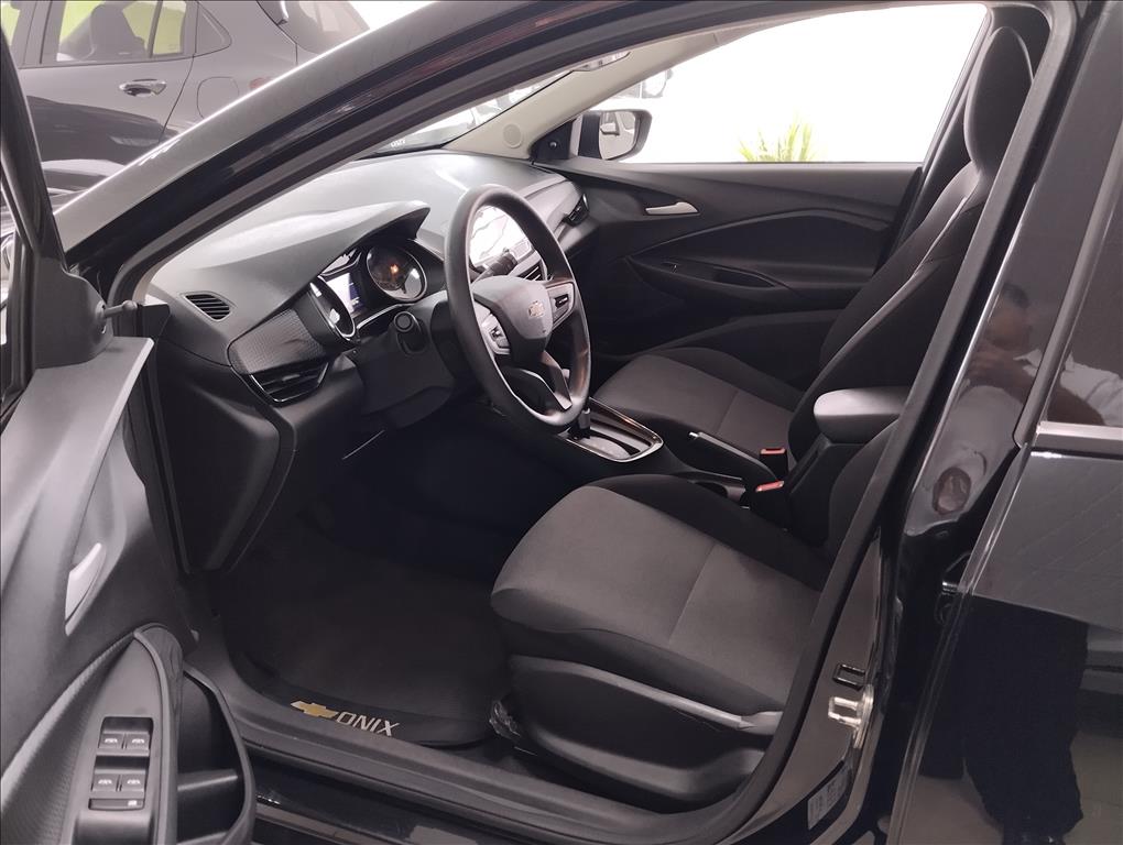 ONIX PLUS 1.0 TURBO FLEX AUTOMÁTICO6
