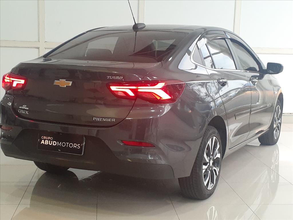 ONIX PLUS 1.0 TURBO FLEX PREMIER AUTOMÁTICO2