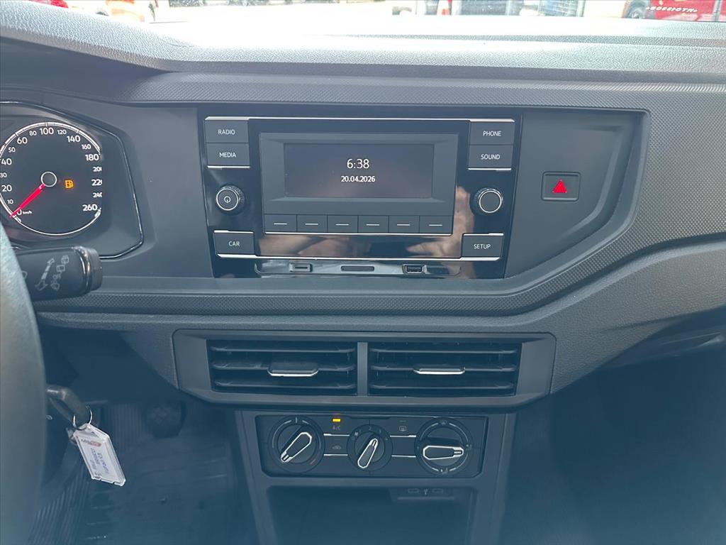 POLO 1.0 MPI TRACK MANUAL9