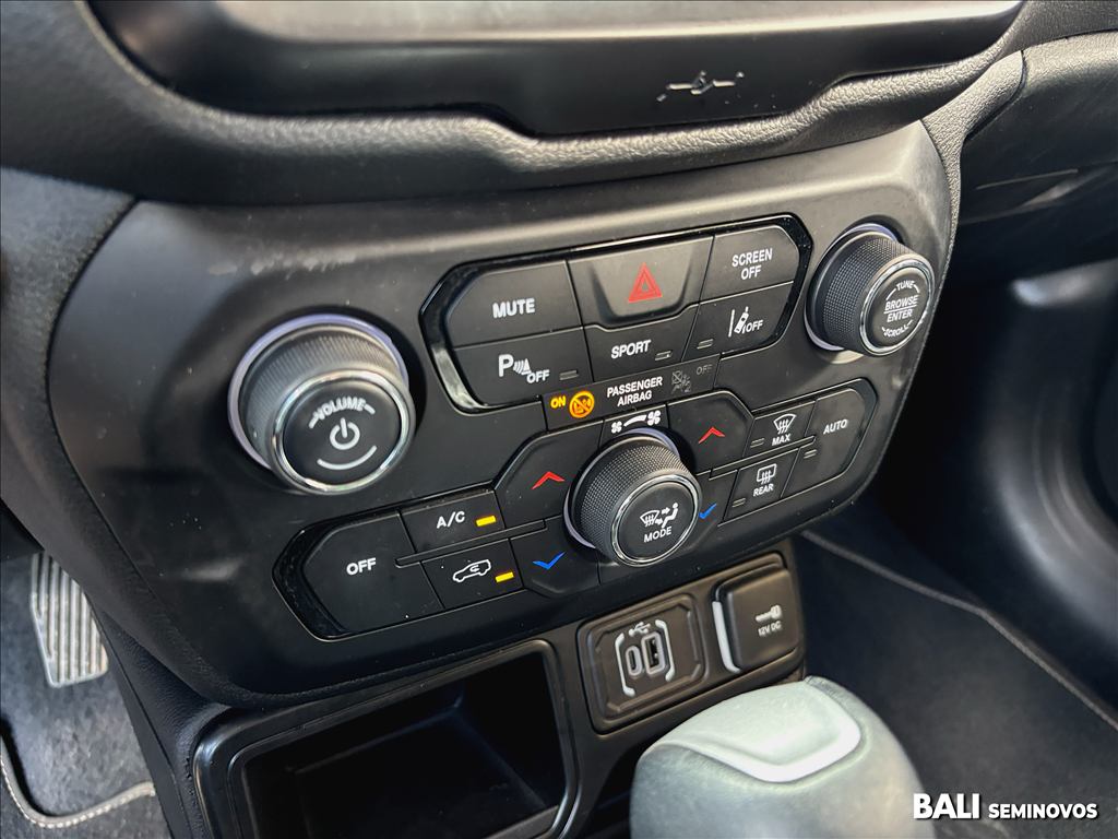 RENEGADE 1.3 T270 TURBO FLEX LONGITUDE AT613