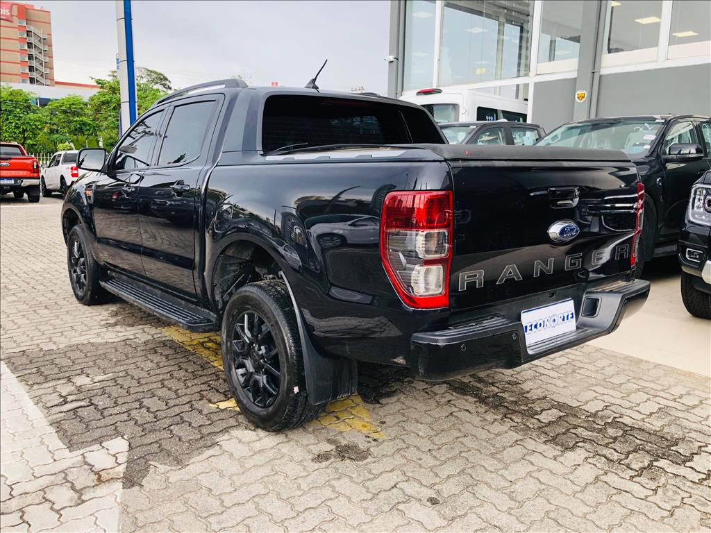 RANGER 2.2 BLACK 4X2 CD 16V DIESEL 4P AUTOMÁTICO3