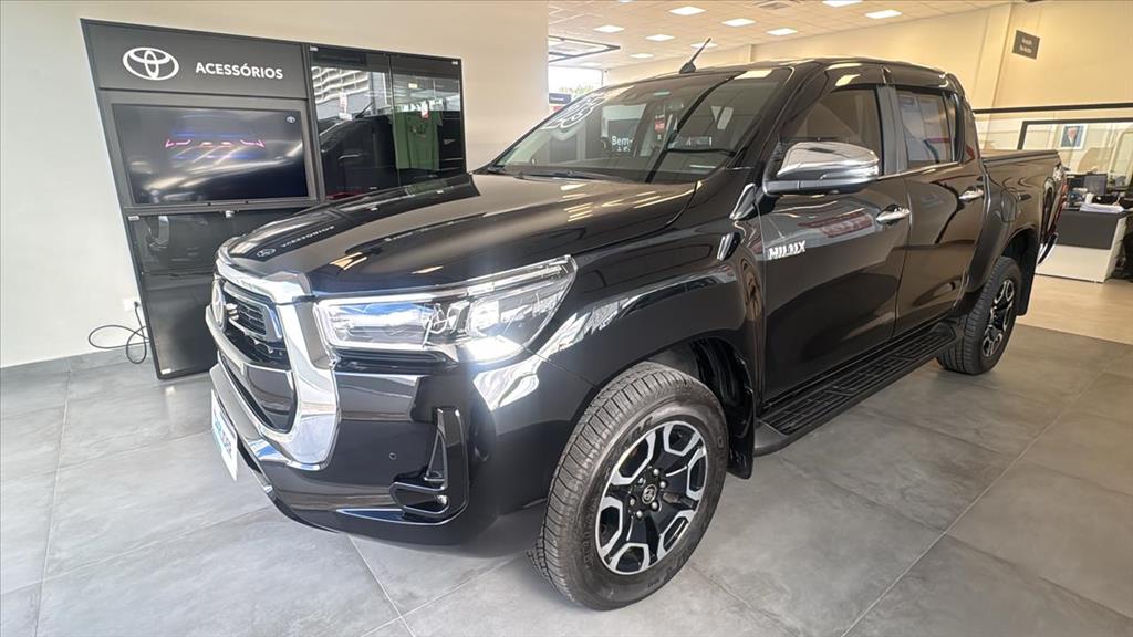 HILUX 2.8 D-4D TURBO DIESEL CD SRX 4X4 AUTOMÁTICO2