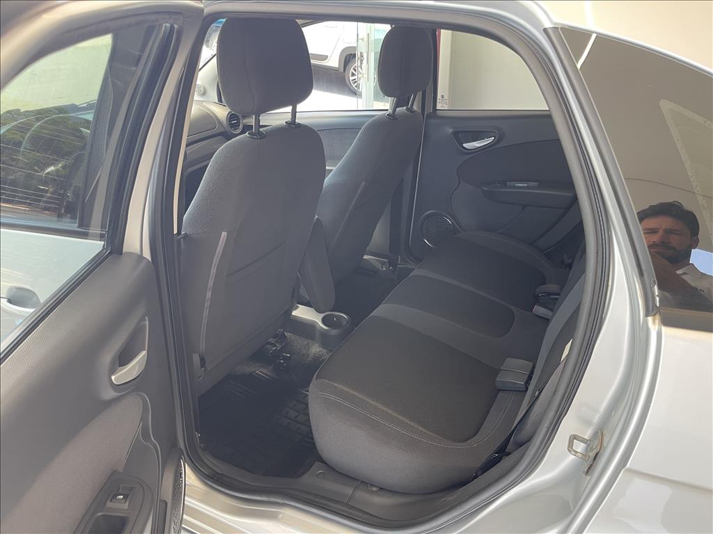 GRAND SIENA 1.6 MPI ESSENCE 16V FLEX 4P AUTOMATIZADO9