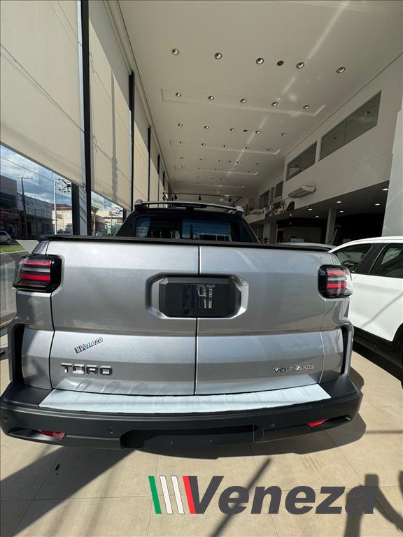 TORO 1.3 TURBO 270 FLEX VOLCANO AT61