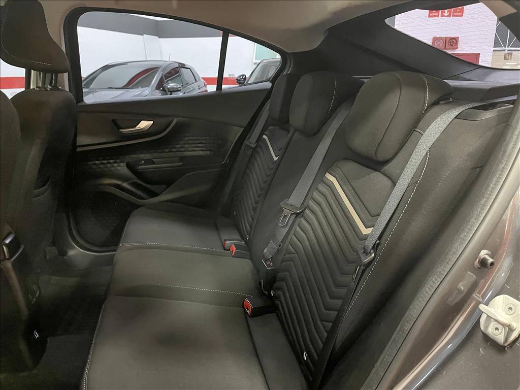 FASTBACK 1.0 TURBO 200 FLEX CVT12