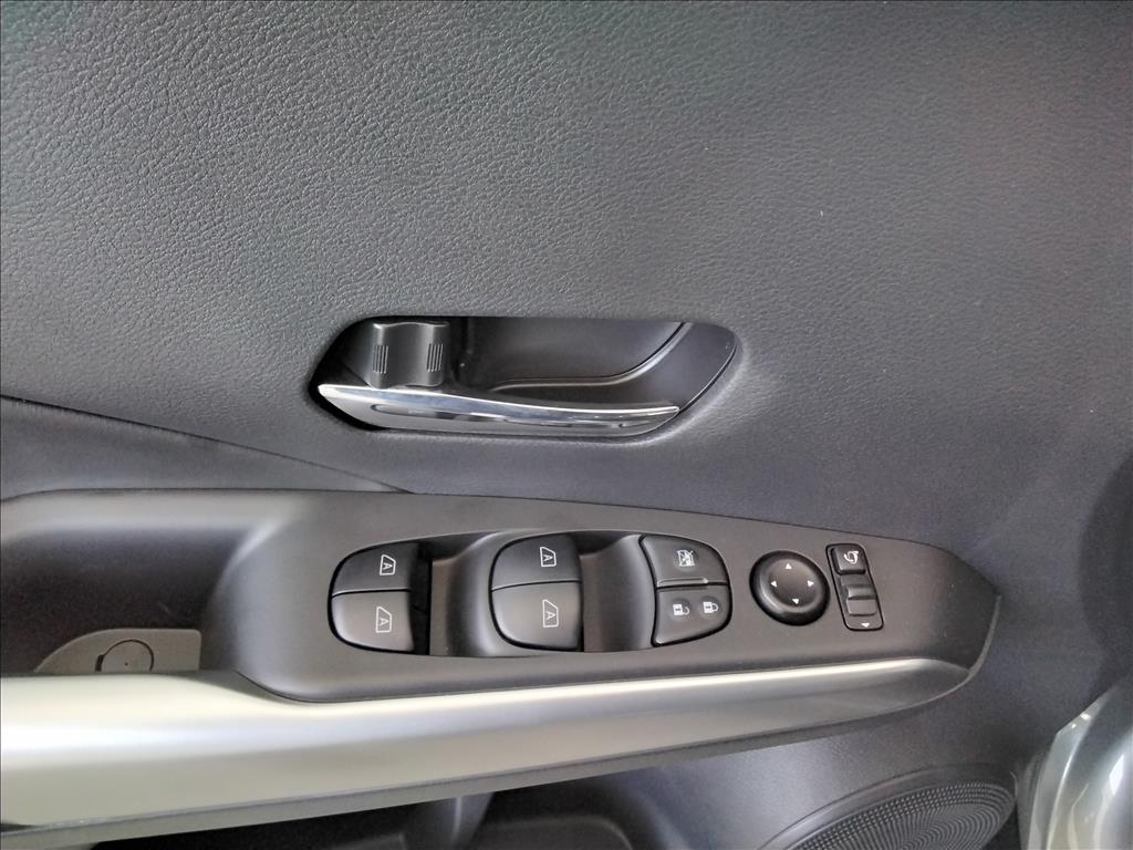 KICKS PLAY 1.6 16V FLEXSTART ADVANCE PLUS XTRONIC6