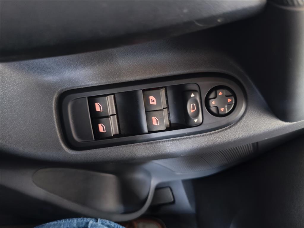 C3 1.6 VTI 120 FLEX URBAN TRAIL EAT617