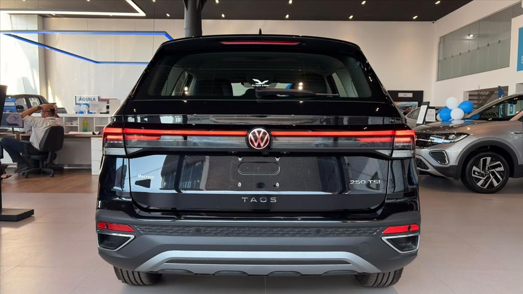 TAOS 1.4 250 TSI TOTAL FLEX COMFORTLINE AUTOMÁTICO3