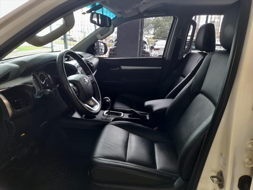 HILUX 2.8 D-4D TURBO DIESEL CD SRV 4X4 AUTOMÁTICO10