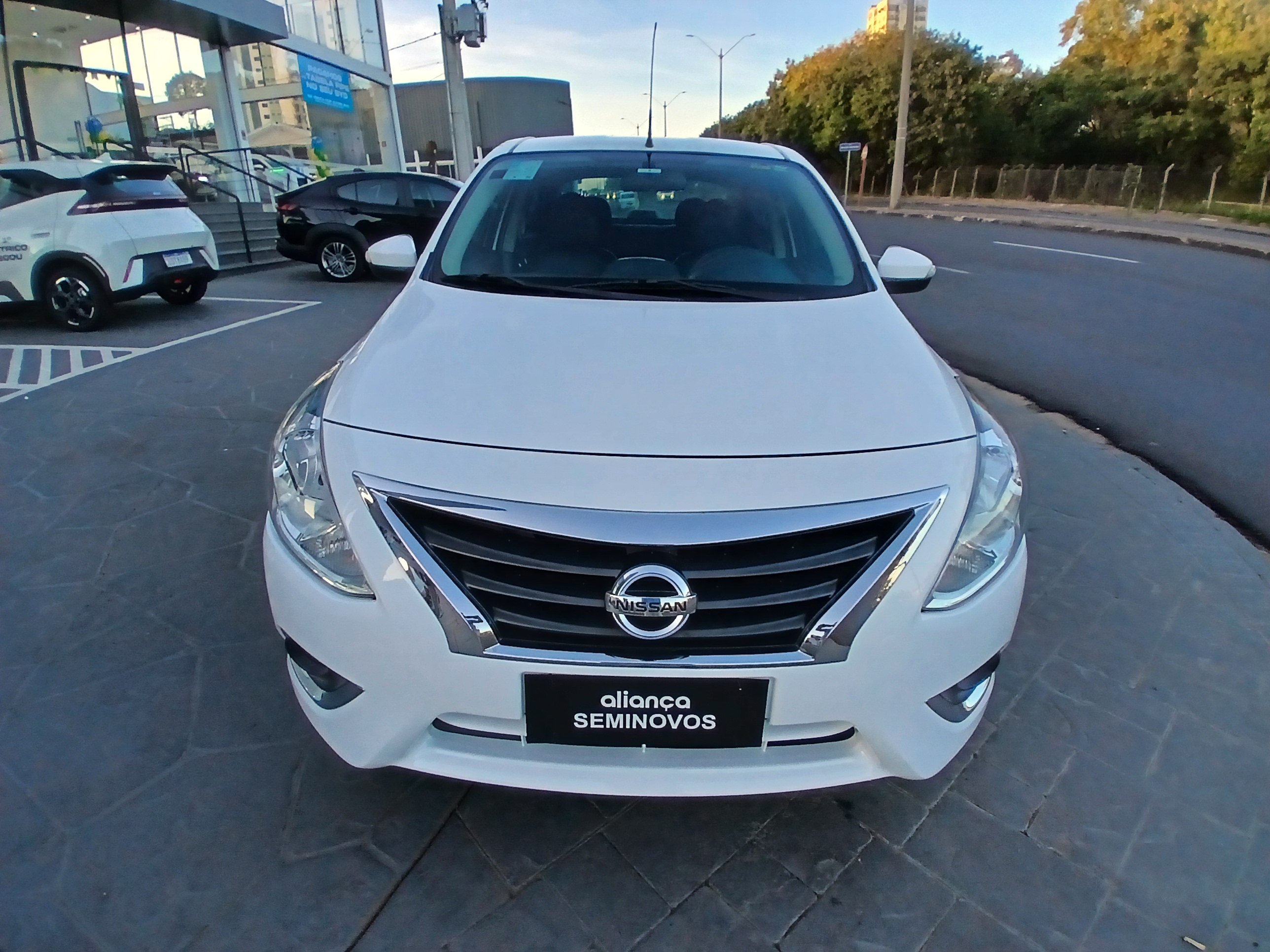 VERSA 1.6 16V FLEXSTART UNIQUE 4P XTRONIC