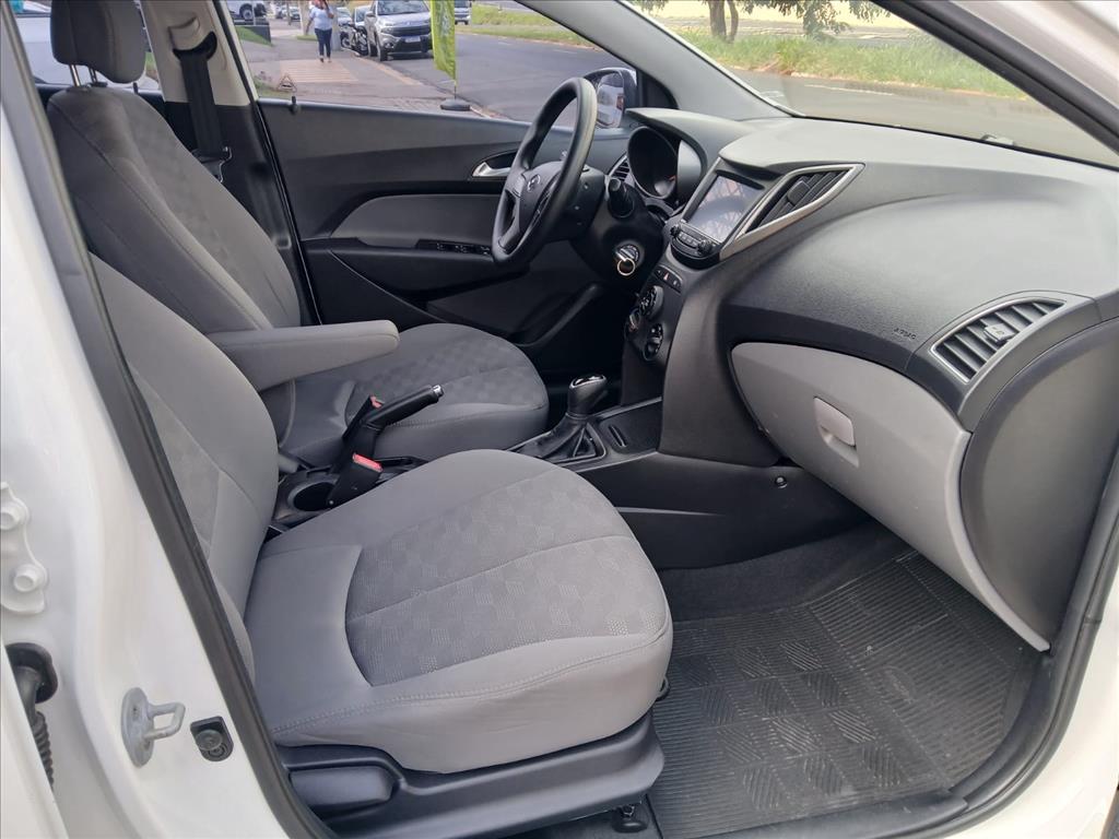 HB20S 1.6 COMFORT PLUS 16V FLEX 4P AUTOMÁTICO12