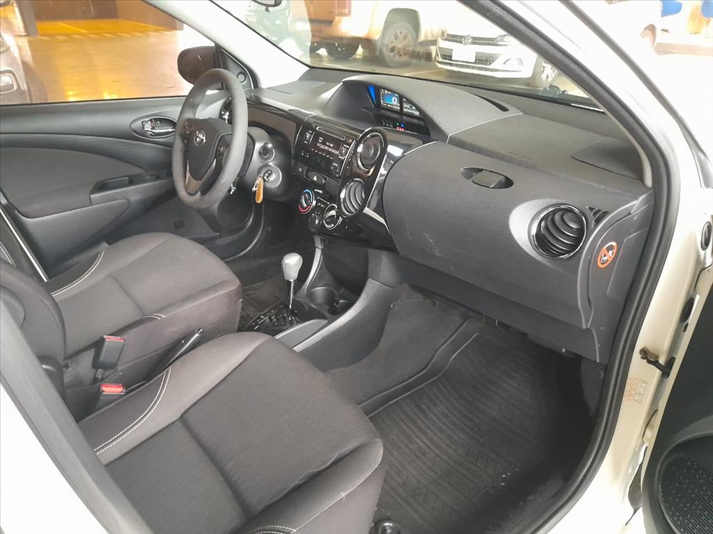 ETIOS 1.5 X PLUS 16V FLEX 4P AUTOMÁTICO11