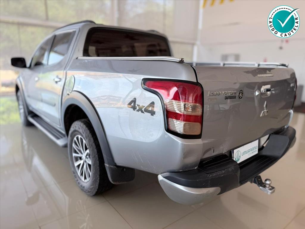 L200 TRITON 2.4 16V TURBO DIESEL OUTDOOR HPE-S CD 4X4 AUTOMÁTICO7