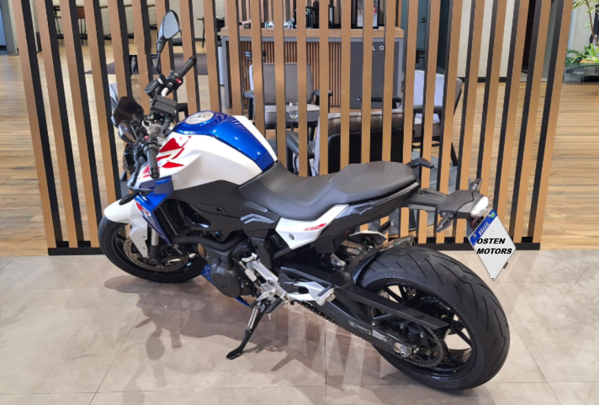 BMW Motorrad-F-900 R SPORT