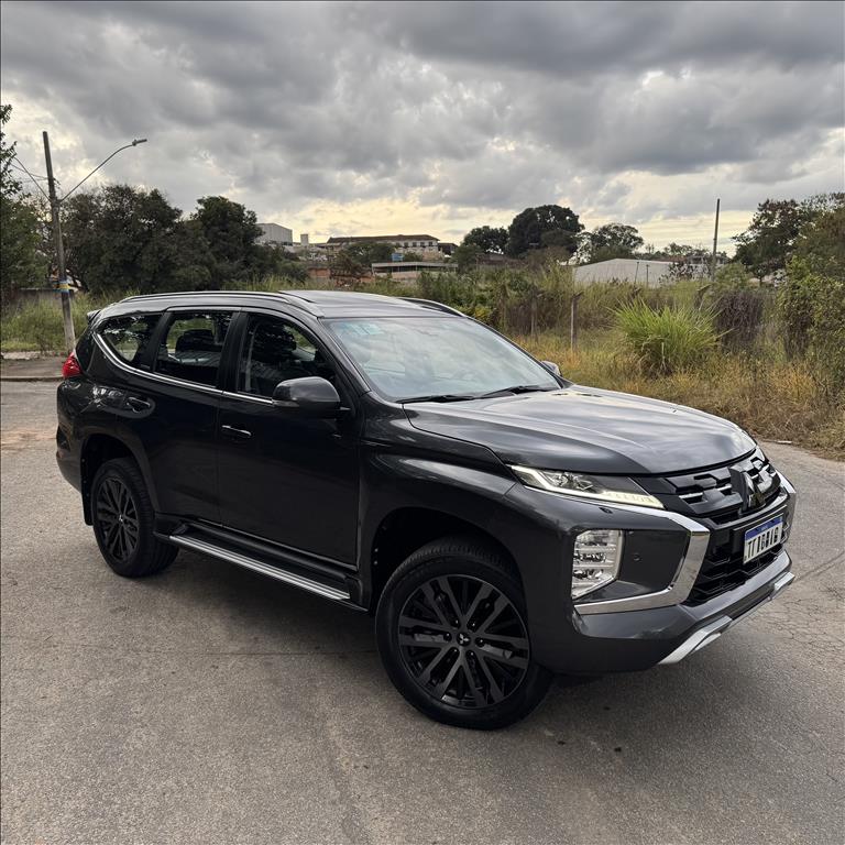 Mitsubishi-PAJERO SPORT-2.4 16V MIVEC TURBO DIESEL LEGEND AWD AUTOMÁTICO