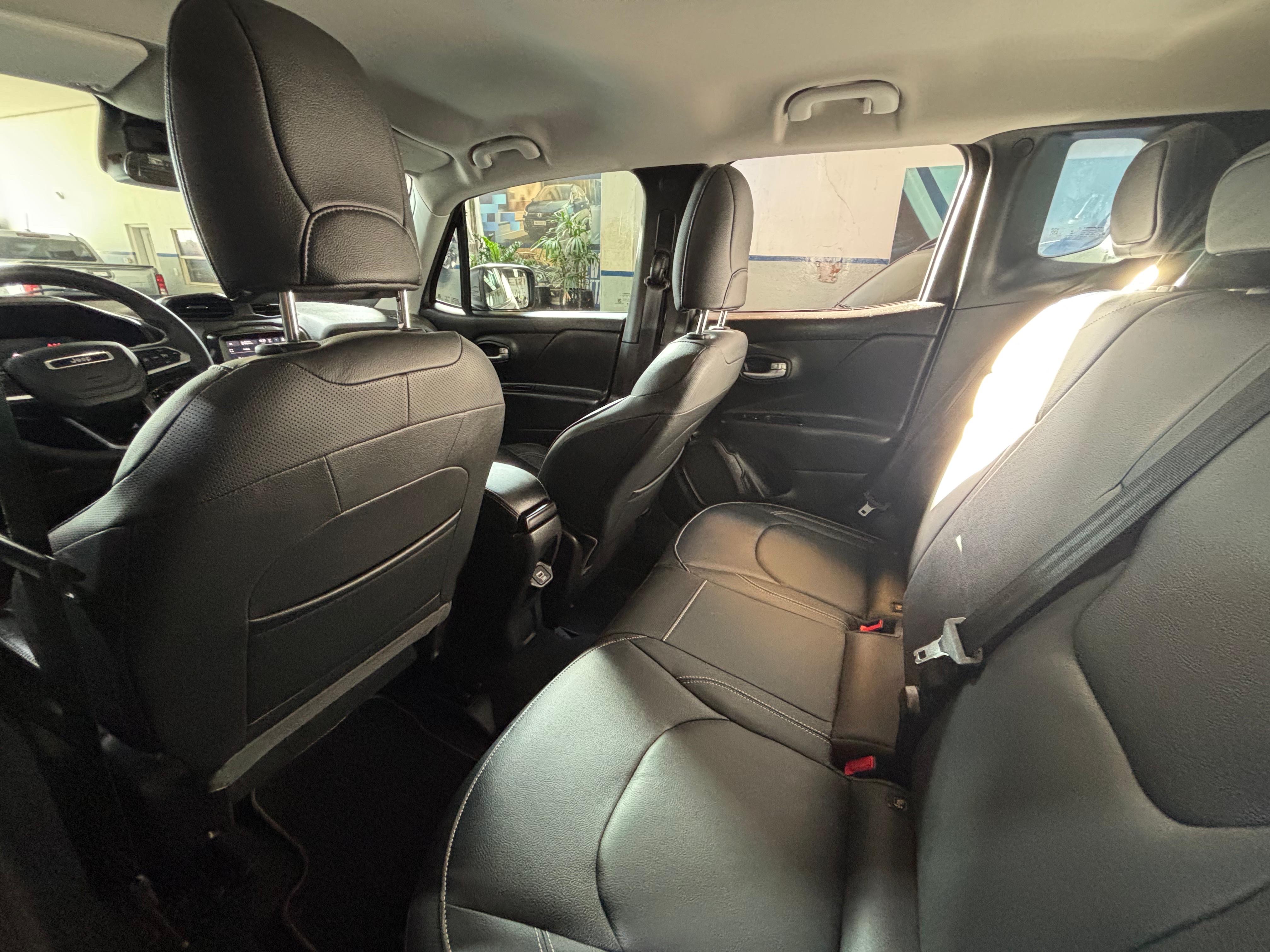 Jeep-RENEGADE-1.3 T270 TURBO FLEX LONGITUDE AT6