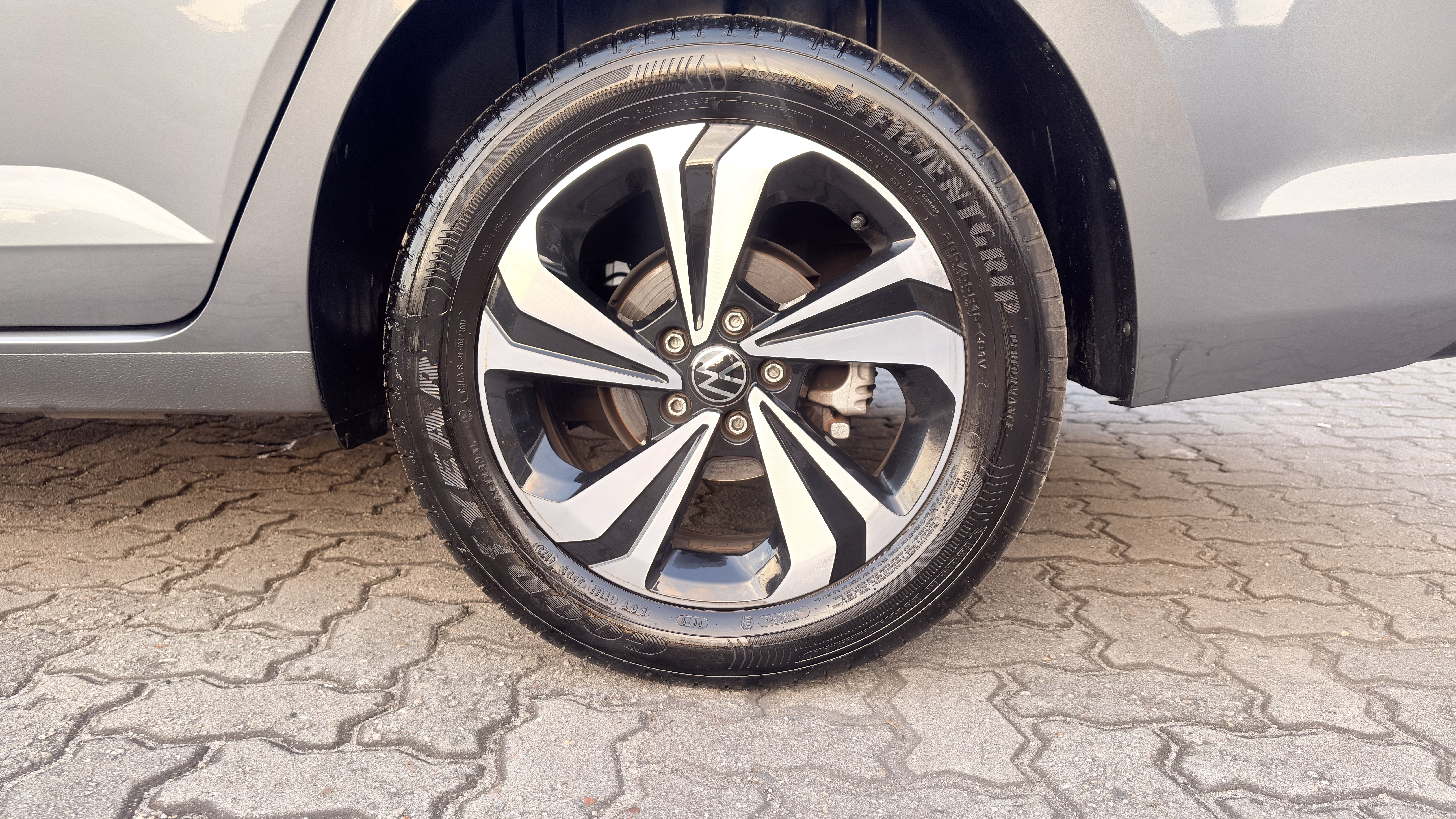 VIRTUS 1.0 200 TSI COMFORTLINE AUTOMÁTICO15