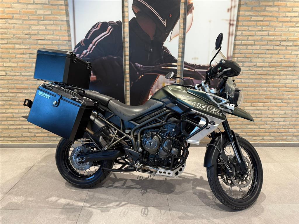 800 XCA