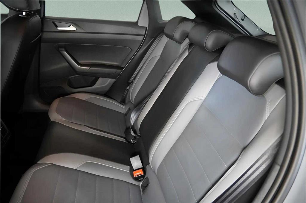 NIVUS 1.0 200 TSI TOTAL FLEX HIGHLINE AUTOMÁTICO10