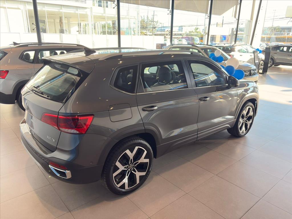 TAOS 1.4 250 TSI TOTAL FLEX HIGHLINE AUTOMÁTICO2