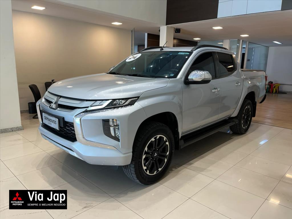 Mitsubishi-L200 TRITON-2.4 16V TURBO DIESEL SPORT HPE CD 4P 4X4 AUTOMÁTICO