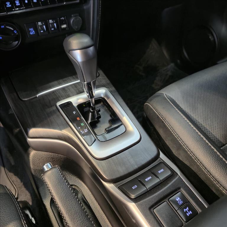 HILUX SW4 2.8 D-4D TURBO DIESEL SRX 7L 4X4 AUTOMÁTICO9