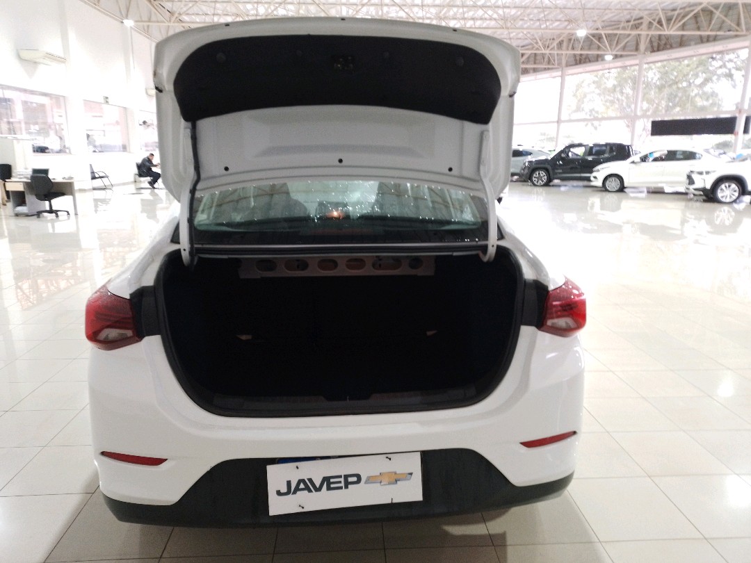 GM - Chevrolet-ONIX PLUS-1.0 FLEX LT MANUAL