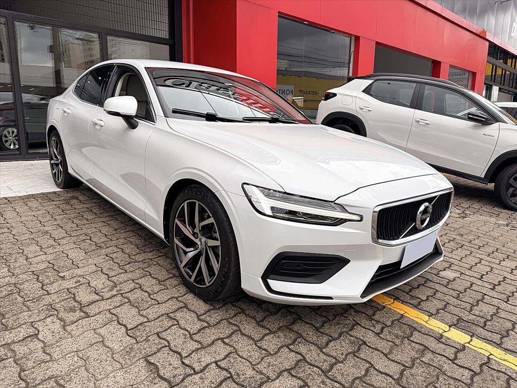 Volvo S60 - 2.0 T4 MOMENTUM GASOLINA 4P AUTOMÁTICO