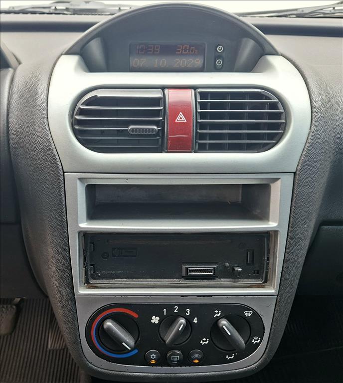 CORSA 1.4 MPFI PREMIUM SEDAN 8V FLEX 4P MANUAL