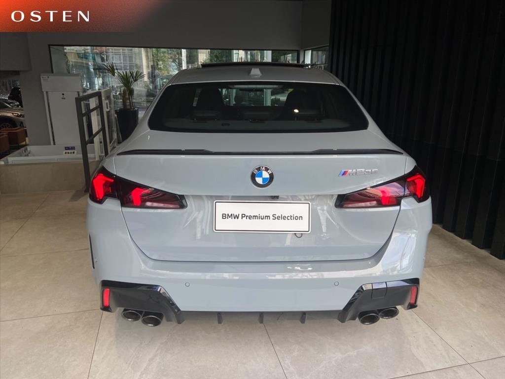 BMW-M235i-2.0 16V TURBO GASOLINA XDRIVE GRAN COUPÉ STEPTRONIC