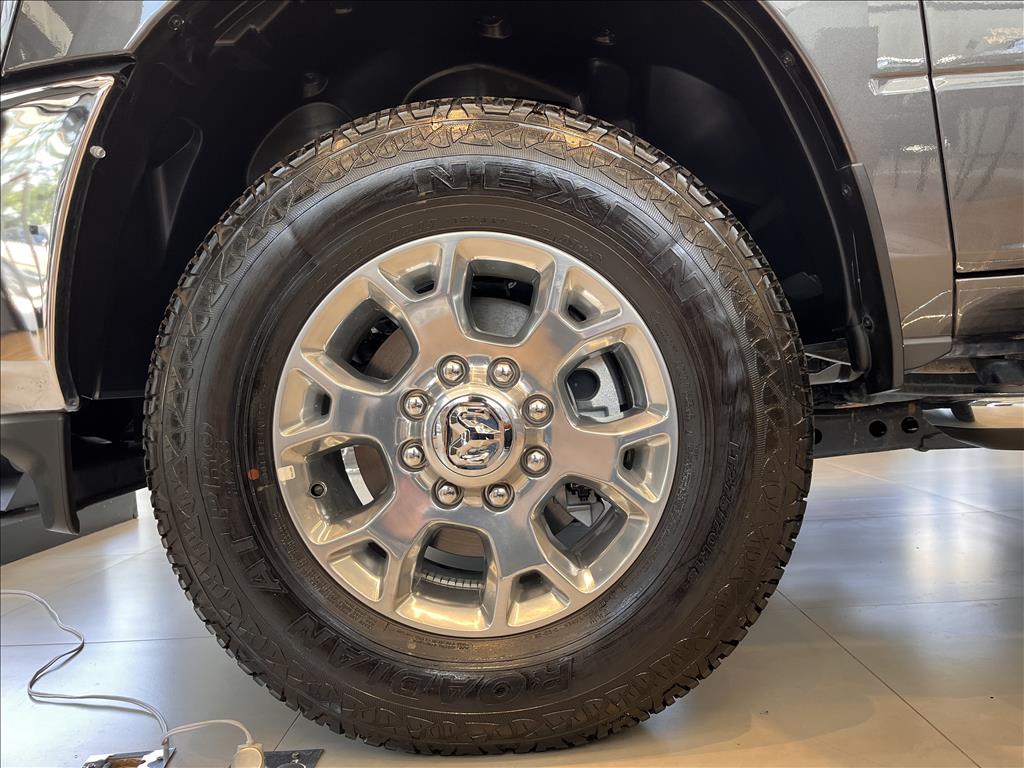 RAM-2500-6.7 I6 TURBO DIESEL LARAMIE CD 4X4 AUTOMÁTICO