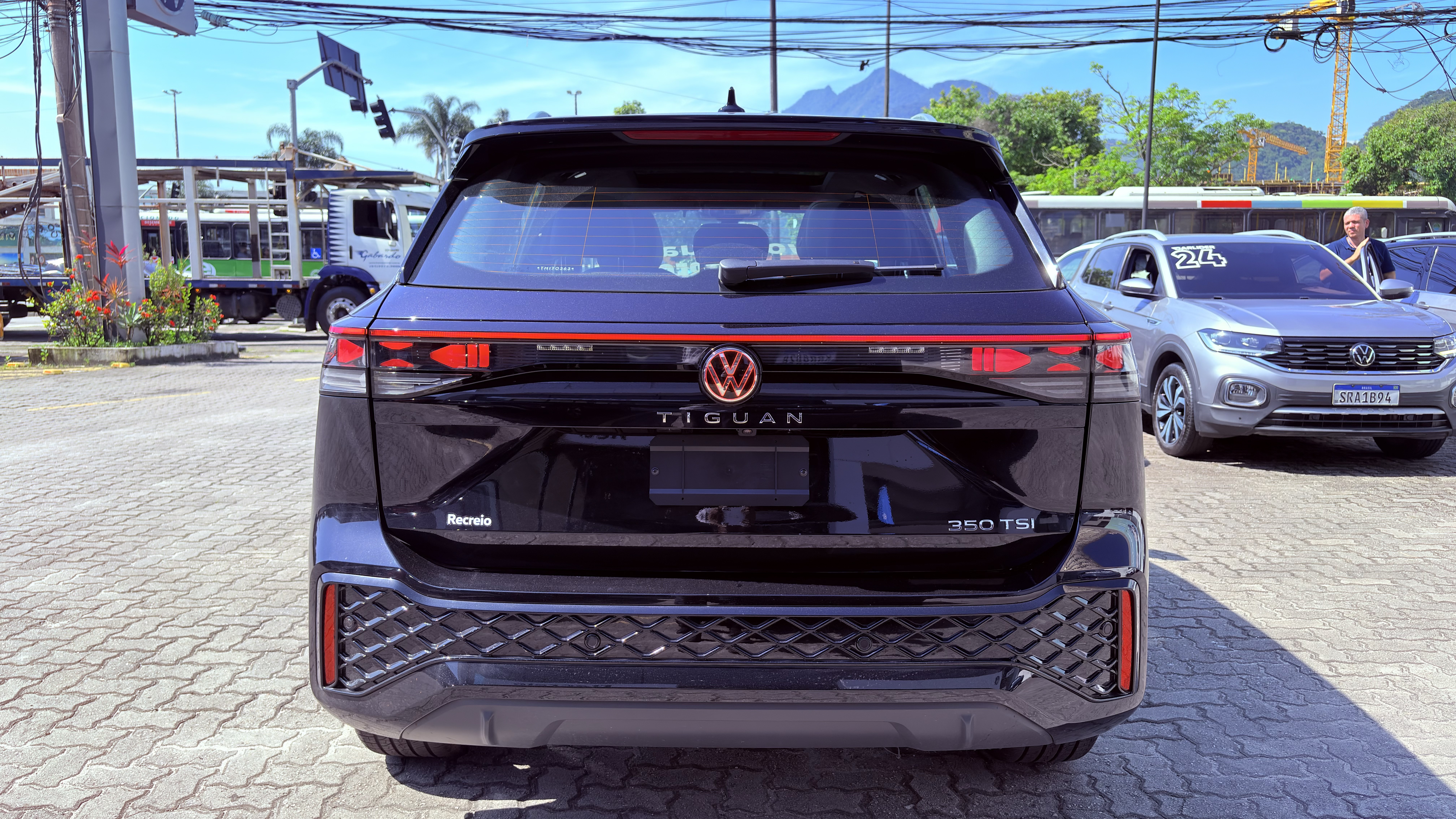 TIGUAN 2.0 350 TSI GASOLINA R-LINE 4MOTION AUTOMÁTICO4