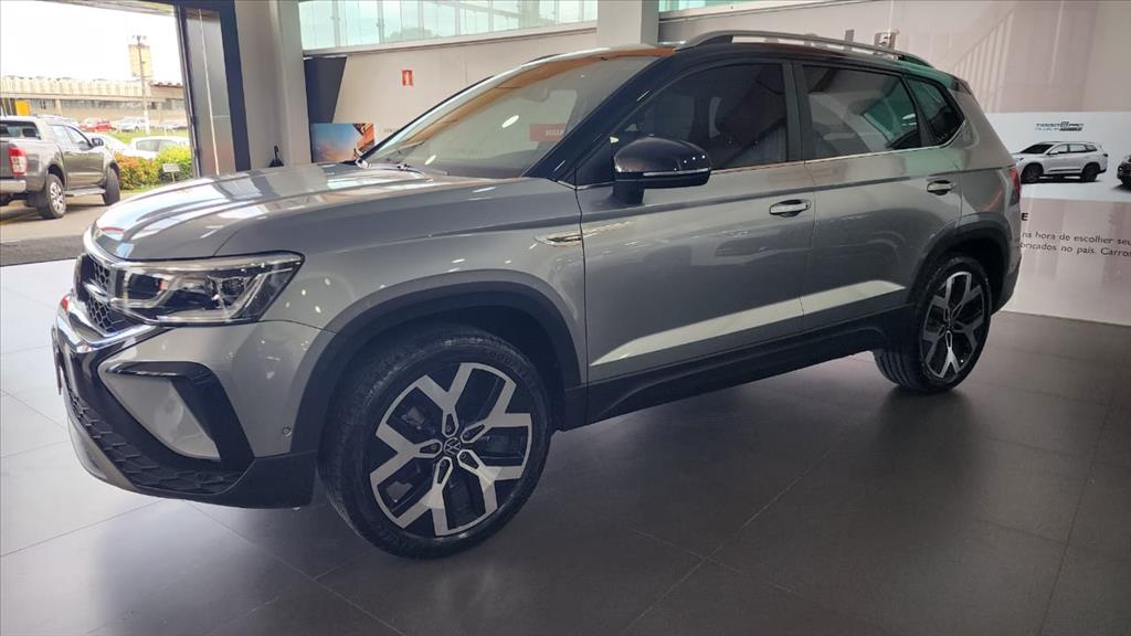 TAOS 1.4 250 TSI TOTAL FLEX HIGHLINE AUTOMÁTICO