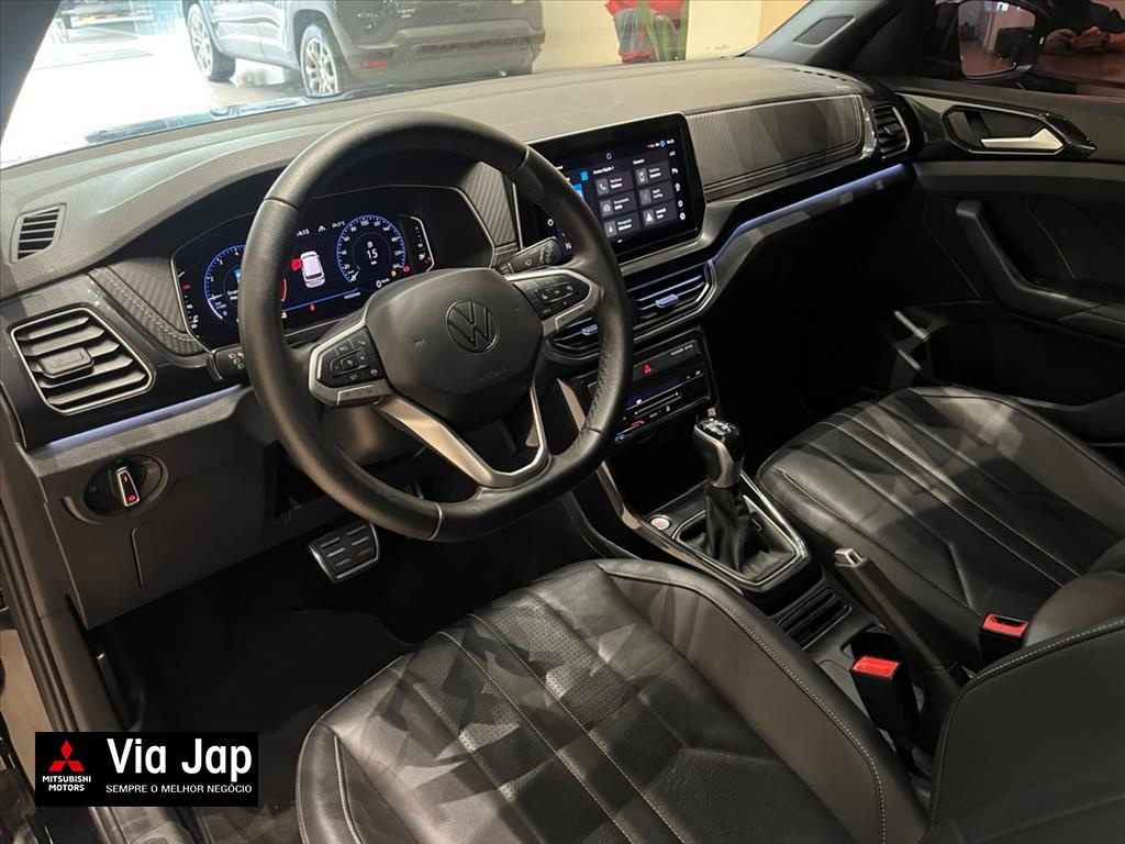 Volkswagen-T-CROSS-1.4 250 TSI TOTAL FLEX HIGHLINE AUTOMÁTICO