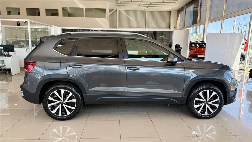 TAOS 1.4 250 TSI TOTAL FLEX HIGHLINE AUTOMÁTICO