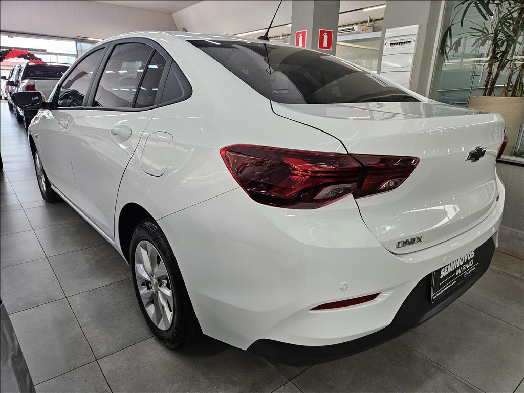 ONIX PLUS 1.0 TURBO FLEX LT AUTOMÁTICO13