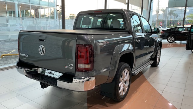 AMAROK 3.0 V6 TDI DIESEL HIGHLINE CD 4MOTION AUTOMÁTICO AMAROK 3.0 V6 TDI DIESEL HIGHLINE CD 4MOTION AUTOMÁTICO
