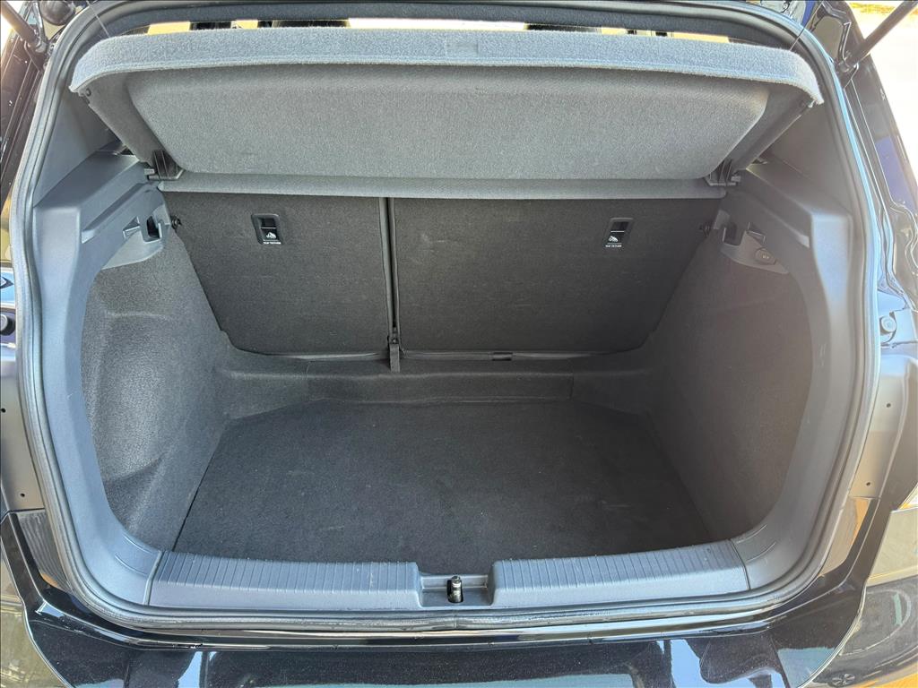 Volkswagen-T-CROSS-1.0 200 TSI TOTAL FLEX COMFORTLINE AUTOMÁTICO
