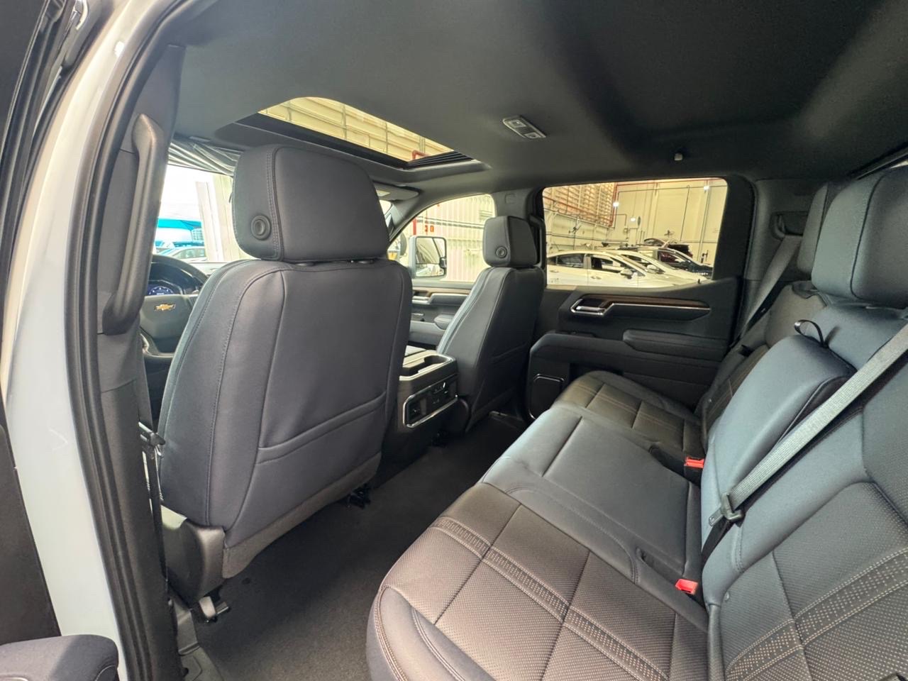 SILVERADO 5.3 V8 GASOLINA 1500 HIGH COUNTRY 4X4 AUTOMÁTICO14