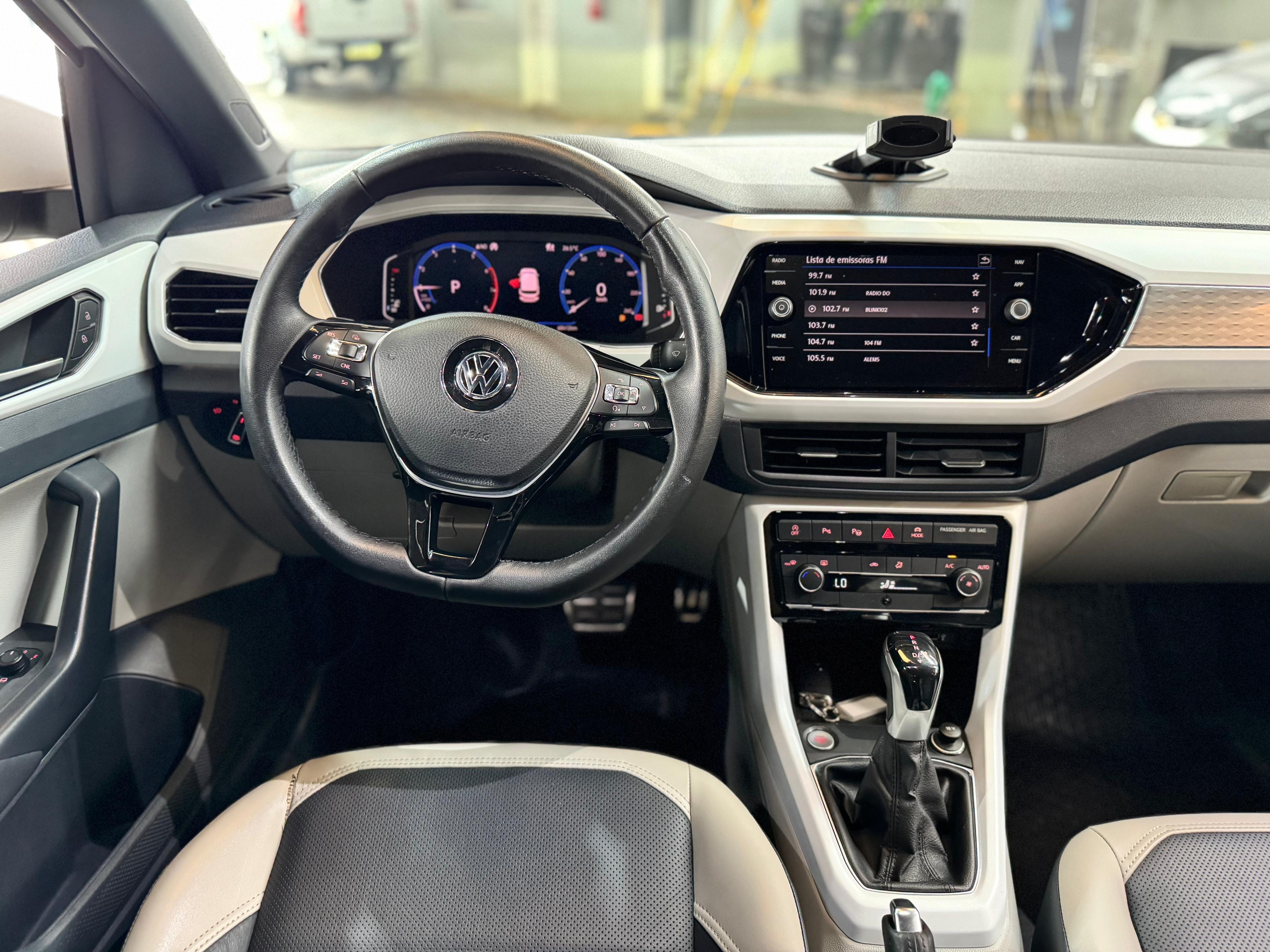 VW - Volkswagen-T-CROSS-1.4 250 TSI TOTAL FLEX HIGHLINE AUTOMÁTICO