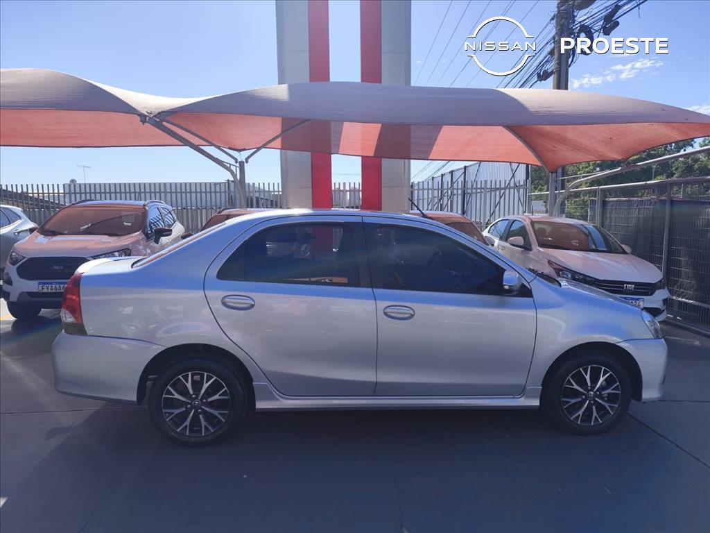 ETIOS 1.5 PLATINUM SEDAN 16V FLEX 4P AUTOMÁTICO3