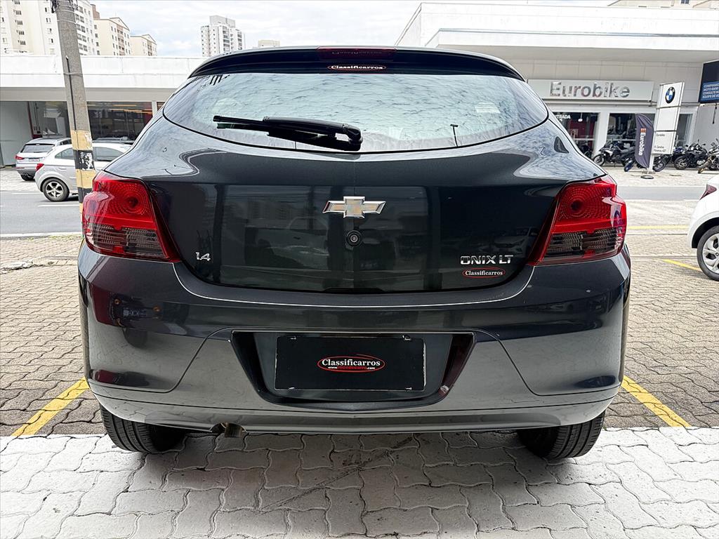 Chevrolet Onix - 1.4 MPFI LT 8V FLEX 4P MANUAL