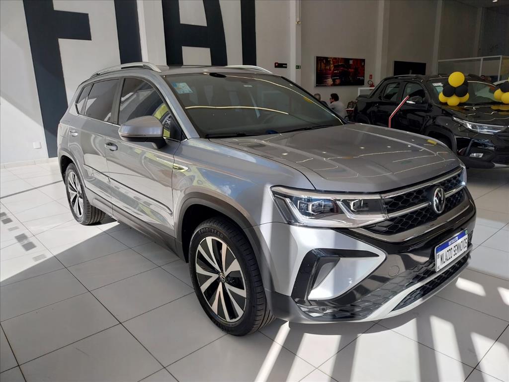 TAOS 1.4 250 TSI TOTAL FLEX HIGHLINE AUTOMÁTICO1
