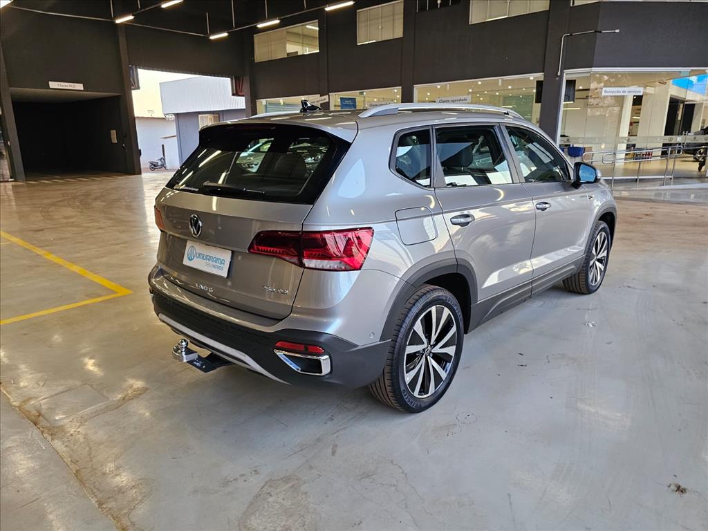 TAOS 1.4 250 TSI TOTAL FLEX HIGHLINE AUTOMÁTICO3