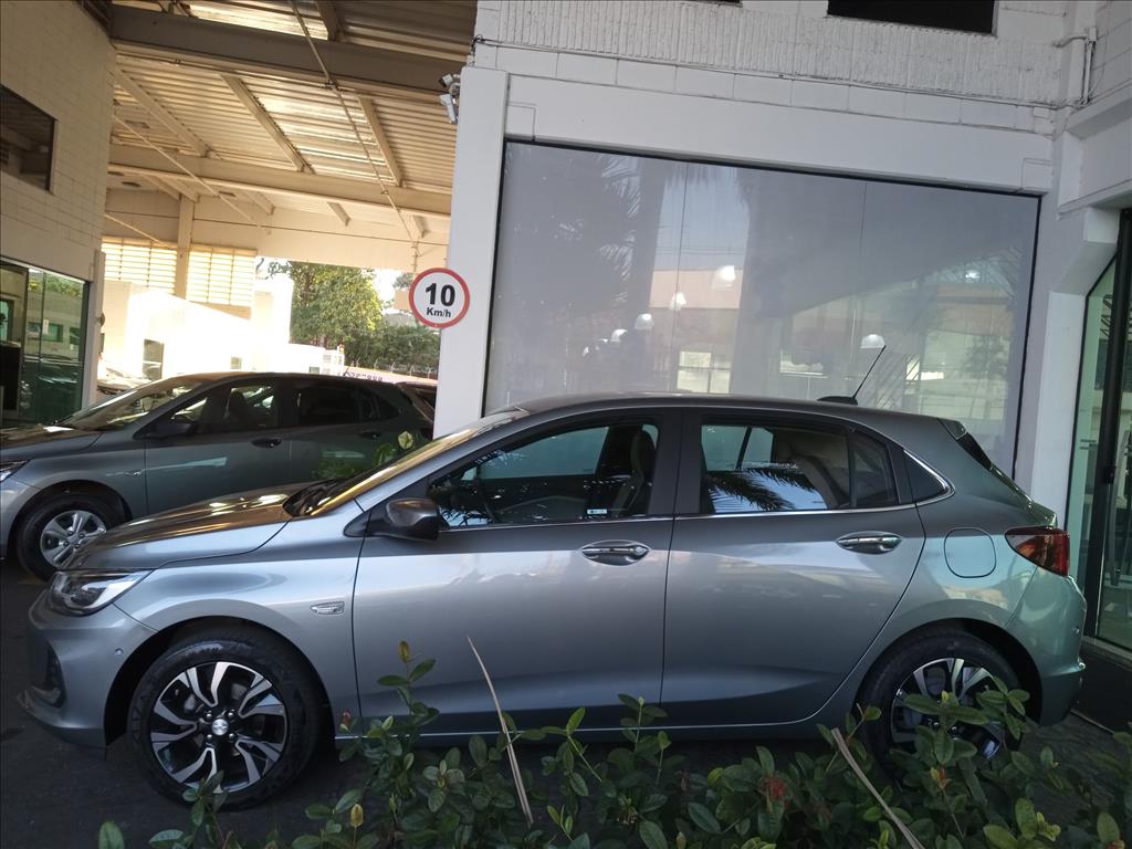 ONIX 1.0 TURBO FLEX PREMIER AUTOMÁTICO